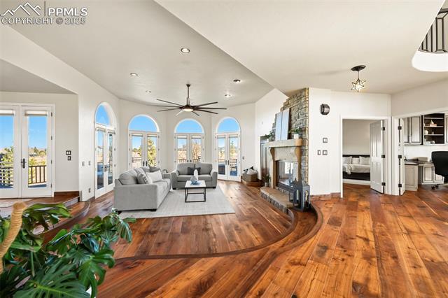 19205 Sixpenny Lane
