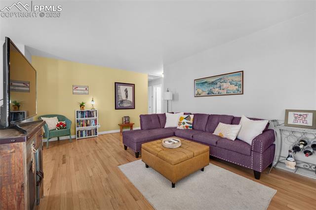 2317 N El Paso Street