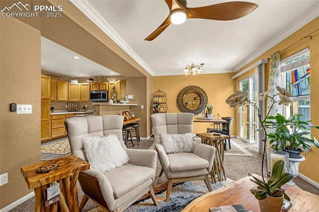 5639 Sunshade Point