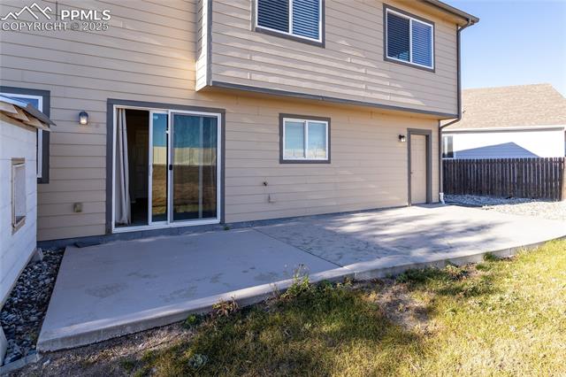 6806 Red Cardinal Loop