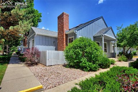 Photo of 6872 Los Reyes Circle, Colorado Springs, CO 80918 (MLS # 1032262)