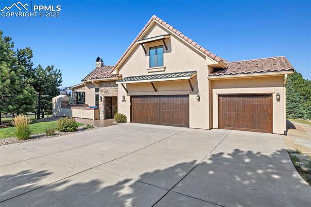 2070 Alamosa Drive
