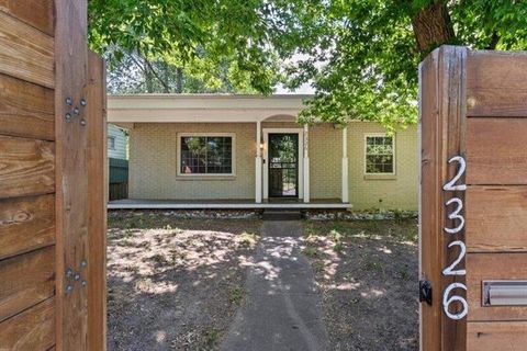Photo of 2326 N Meade Avenue, Colorado Springs, CO 80907 (MLS # R12772731) Photo of 2326 N Meade Avenue, Colorado Springs, CO 80907 (MLS # R12772731)