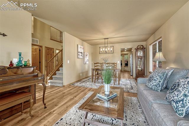 532 Fox Run Circle