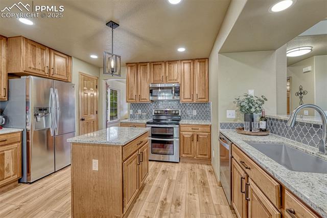 532 Fox Run Circle