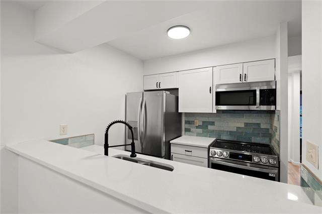 4457 N Carefree Circle