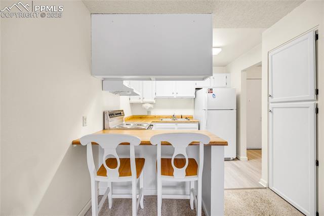 2430 Palmer Park Boulevard 303