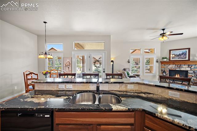 13105 Cake Bread Heights