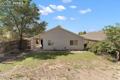 Tiny photo for 814 Edna Lane, Pueblo, CO 81005 (MLS # 1821702)