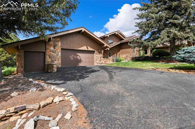 1282 Hill Circle