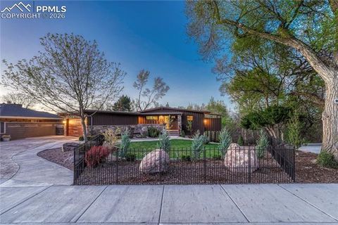 Photo of 1321 W Abriendo Avenue, Pueblo, CO 81004 (MLS # 1754114)