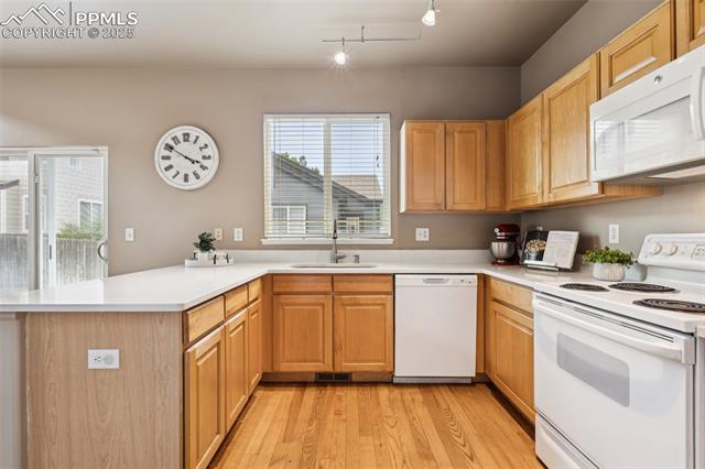 7215 Riverbay Grove