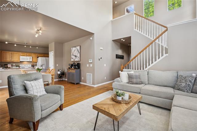 7215 Riverbay Grove