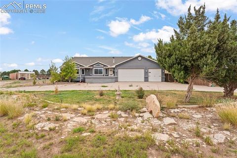 Photo of 321 W Linden Avenue, Pueblo, CO 81007 (MLS # 8849959) Photo of 321 W Linden Avenue, Pueblo, CO 81007 (MLS # 8849959)
