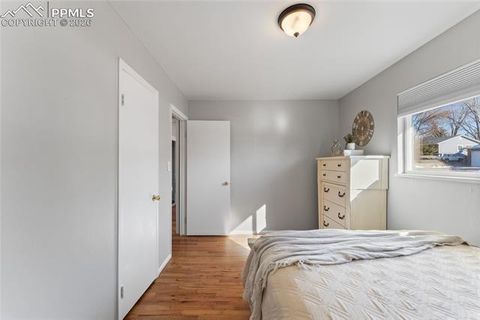 Tiny photo for 412 Edgewood Drive, Colorado Springs, CO 80907 (MLS # 3483603)