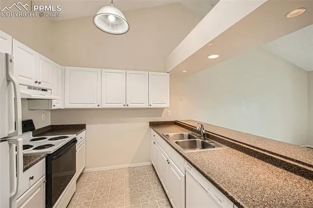 Colorado Springs, Colorado 80916, United States, 2 Bedrooms Bedrooms, ,2 BathroomsBathrooms,Residential,Active,124071