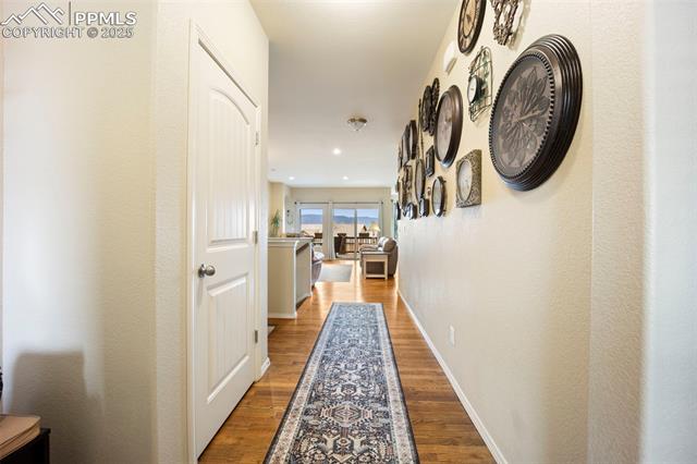 13901 Penfold Drive