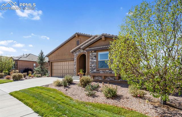 13901 Penfold Drive