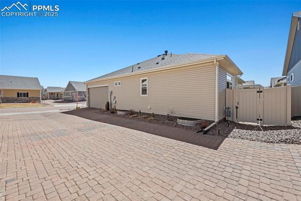 listing image 36