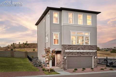 Photo of 4694 Peak Crest View, Colorado Springs, CO 80918 (MLS # 6479787)