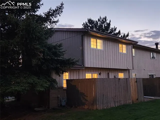 Colorado Springs, Colorado 80918, United States, 3 Bedrooms Bedrooms, ,2 BathroomsBathrooms,Residential,Active,152956