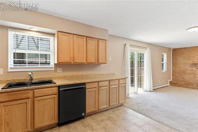 Colorado Springs, Colorado 80918, United States, 3 Bedrooms Bedrooms, ,2 BathroomsBathrooms,Residential,Active,152956