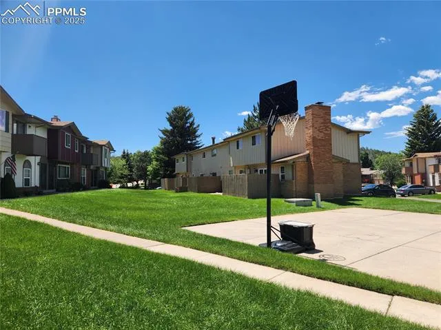 Colorado Springs, Colorado 80918, United States, 3 Bedrooms Bedrooms, ,2 BathroomsBathrooms,Residential,Active,152956