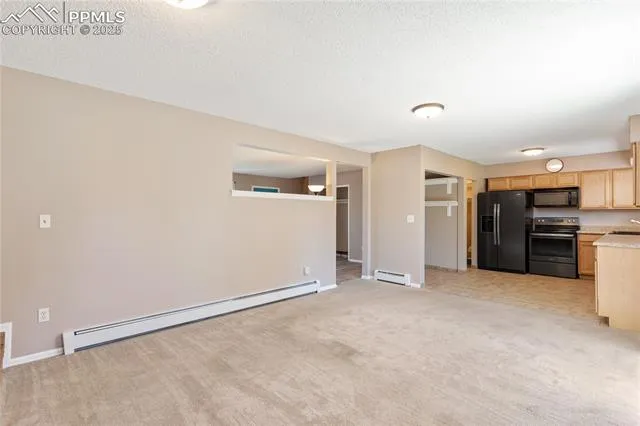 Colorado Springs, Colorado 80918, United States, 3 Bedrooms Bedrooms, ,2 BathroomsBathrooms,Residential,Active,152956