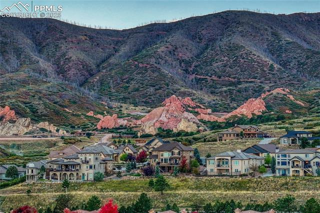 2425 Green Valley Heights