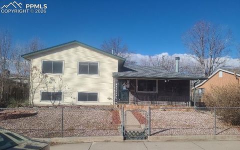 Photo of 624 Bryce Drive, Colorado Springs, CO 80910 (MLS # 6925927)
