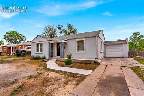 Photo of 2312 Court Street, Pueblo, CO 81003 (MLS # 8208649)