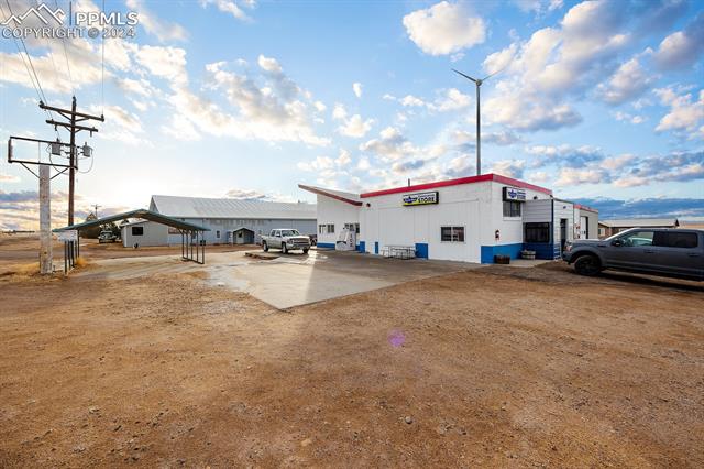 320 E Highway 96