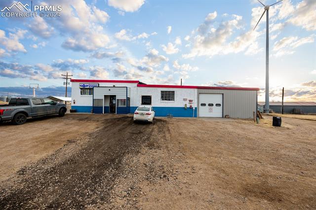 320 E Highway 96