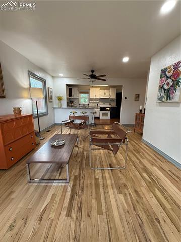 520 W San Miguel Street