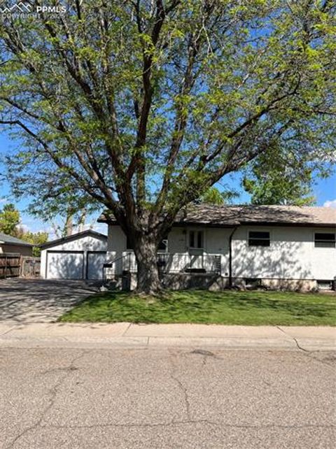 2108 Lynwood Lane Pueblo CO 81005