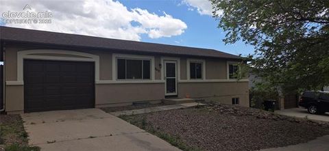 Photo of 2617 W Montebello Drive, Colorado Springs, CO 80918 (MLS # 7490183)