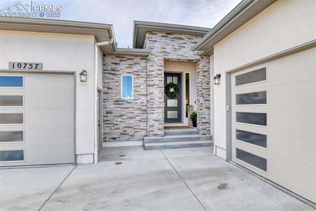 10757 Foggy Bend Lane