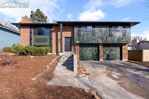 Photo of 1709 Russell Circle, Colorado Springs, CO 80915 (MLS # 5729811)