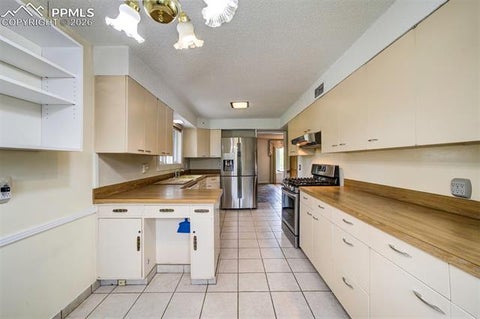 Tiny photo for 130 Cresta Road, Colorado Springs, CO 80906 (MLS # 4800796)