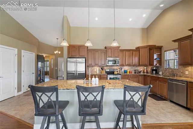 Canon City, Colorado 81212, United States, 3 Bedrooms Bedrooms, ,2 BathroomsBathrooms,Residential,Active,59