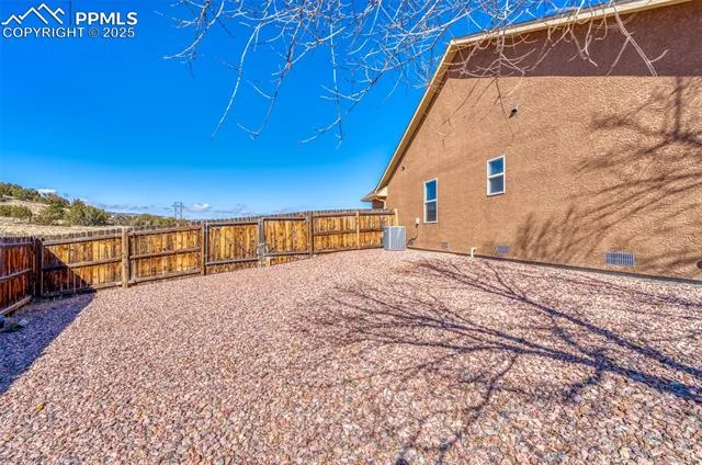 Canon City, Colorado 81212, United States, 3 Bedrooms Bedrooms, ,2 BathroomsBathrooms,Residential,Active,59