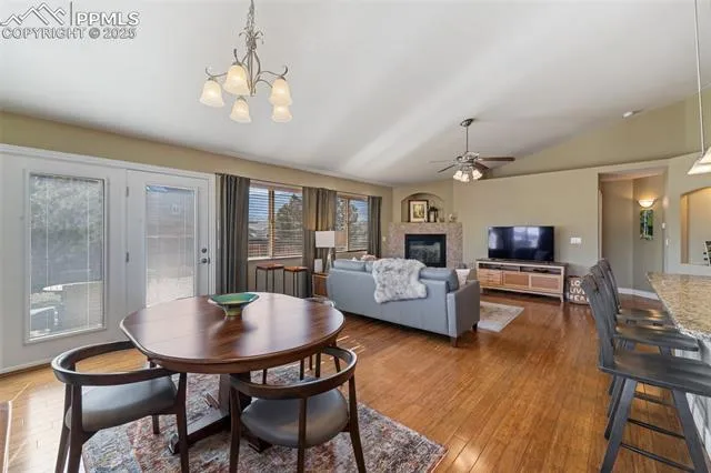 Canon City, Colorado 81212, United States, 3 Bedrooms Bedrooms, ,2 BathroomsBathrooms,Residential,Active,59