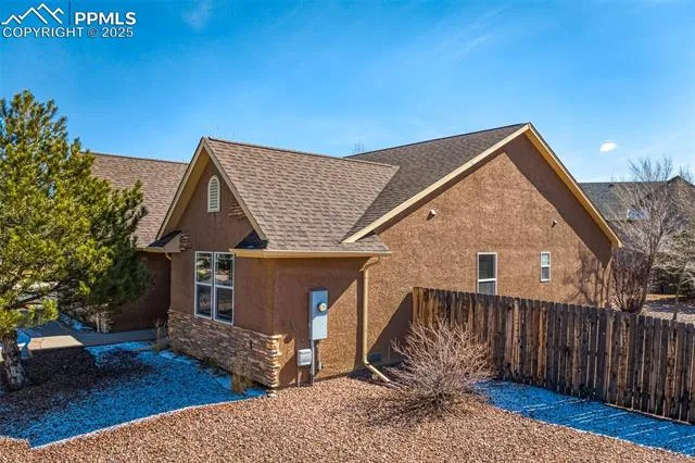 Canon City, Colorado 81212, United States, 3 Bedrooms Bedrooms, ,2 BathroomsBathrooms,Residential,Active,59