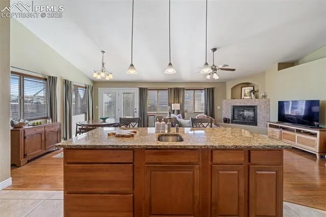 Canon City, Colorado 81212, United States, 3 Bedrooms Bedrooms, ,2 BathroomsBathrooms,Residential,Active,59