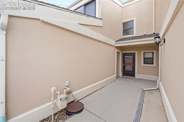 6947 Gayle Lyn Lane