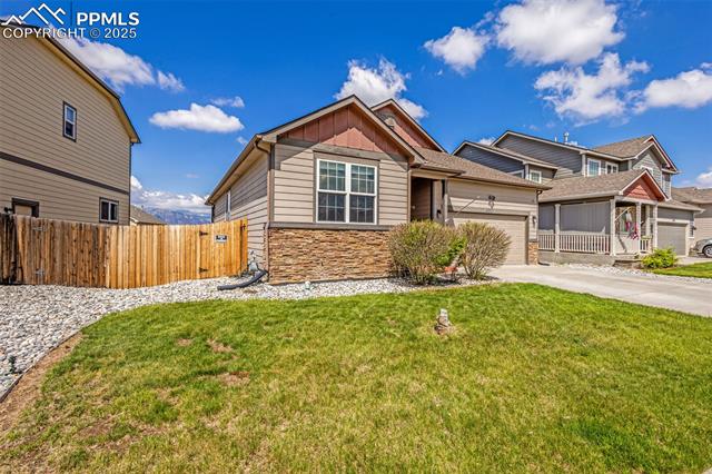 4532 Whirling Oak Way