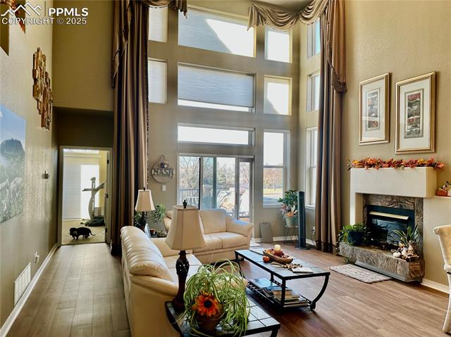 4402 Turnberry Crest