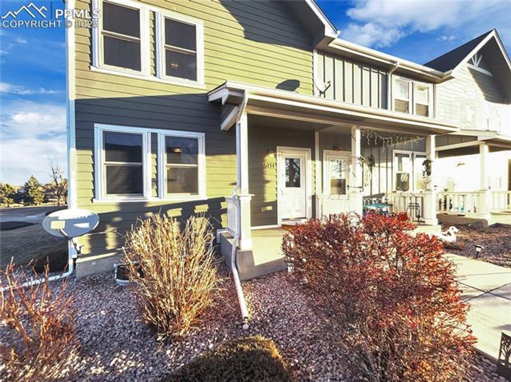 Photo for 5214 Dovetail Lane, Colorado Springs, CO 80916 (MLS # 6698917)