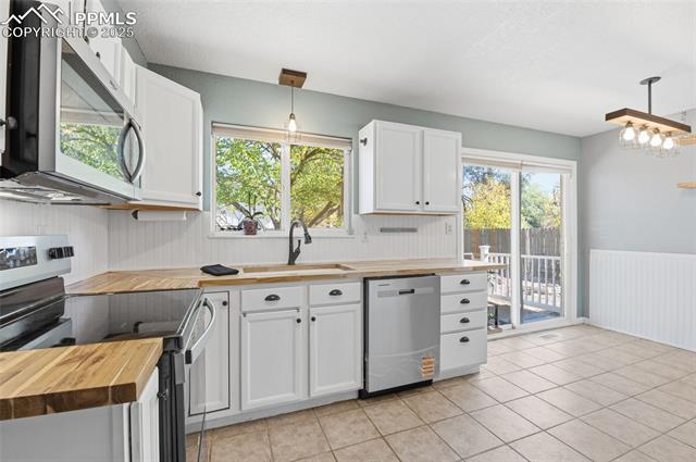 7225 Caballero Avenue