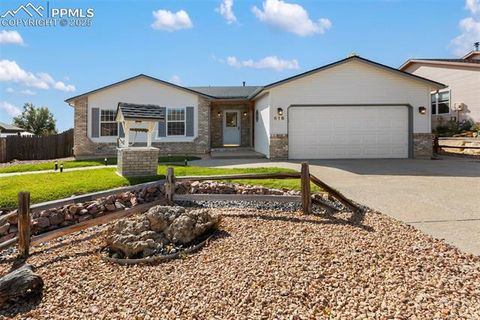 Photo of 616 Twinflower Drive, Canon City, CO 81212 (MLS # 6428835) Photo of 616 Twinflower Drive, Canon City, CO 81212 (MLS # 6428835)